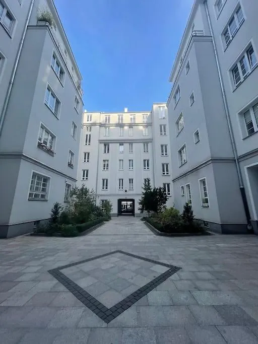 Elegant And Cozy In The Amazing Part Of Downtown Apartamento Varsóvia