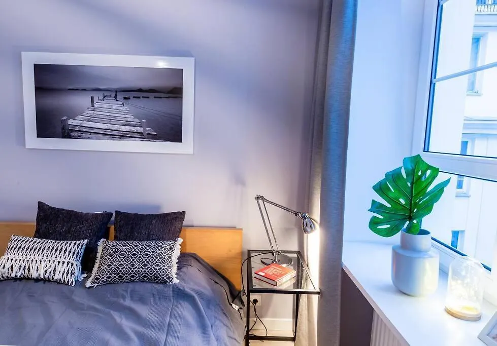 Elegant And Cozy In The Amazing Part Of Downtown Apartamento Varsóvia 0*,
